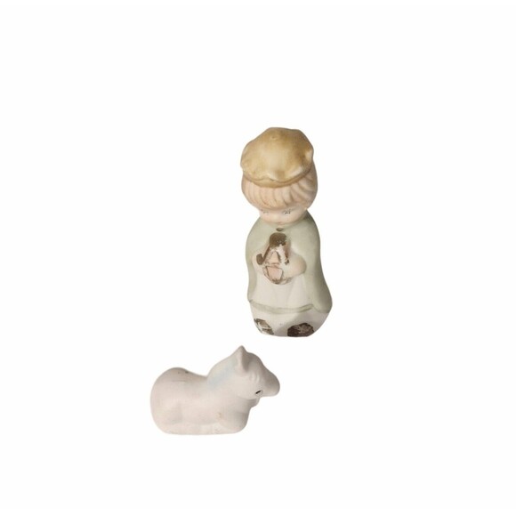 precious moments figurine Girl Accompanied By Her Pet Unicorn - Picture 1 of 2